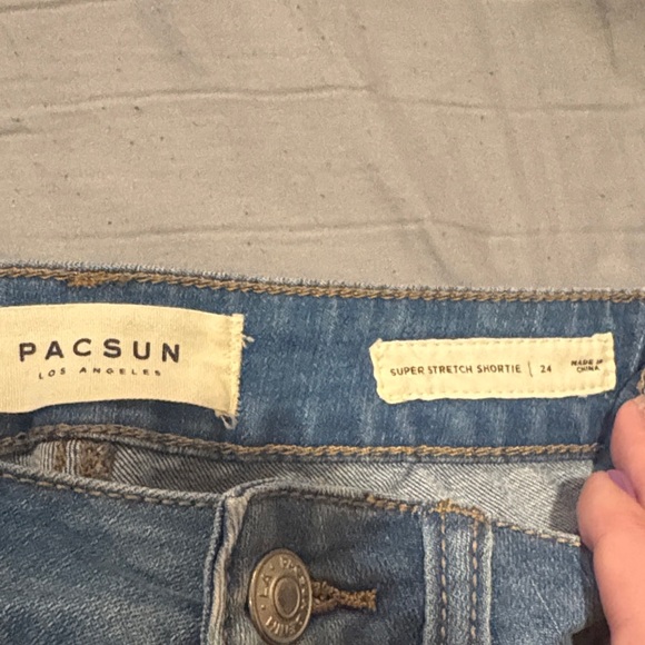 🔥2/$10 3/$12 PacSun Light Blue Jean Shorts - Picture 3 of 4